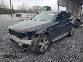 2017 Mercedes-Benz GLC 300 z VIN WDC0G4JB4HF129848, wystawiony jako Copart lot #50195955 z przebiegiem 112 548 mil mil oraz Szkody całkowita. Historia ofert i sprzedaży dostępna na DreamBid. Obrazek 1.