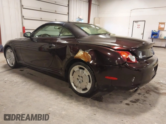 2005 Lexus SC with VIN JTHFN48Y950069904, listed as a IAAI auction lot 41804397 with 120,703 mi miles. Bid and sale history available at carsss.com. Image 3.