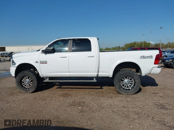 2018 Ram 2500 Big Horn with VIN 3C6UR5DL7JG290136, listed as a IAAI auction lot 41823442 with 106,167 mi miles. Bid and sale history available at carsss.com. Image 14.