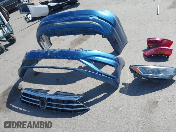 2019 Volkswagen Jetta S with VIN 3VWN57BU0KM234524, listed as a IAAI auction lot 42086777 with 60,304 mi miles and . Bid and sale history available at DreamBid. Image 12.