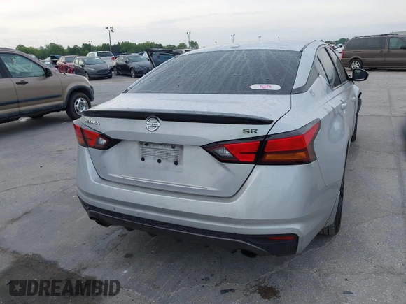 2019 Nissan Altima 2.5 SR with VIN 1N4BL4CV3KN312775, listed as a IAAI auction lot 41875447 with 131,065 mi miles. Bid and sale history available at carsss.com. Image 16.