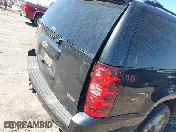 2010 Chevrolet Suburban LT with VIN 1GNUCJE0XAR144358, listed as a IAAI auction lot 41803071 with Not Provided miles and . Bid and sale history available at DreamBid. Image 22.