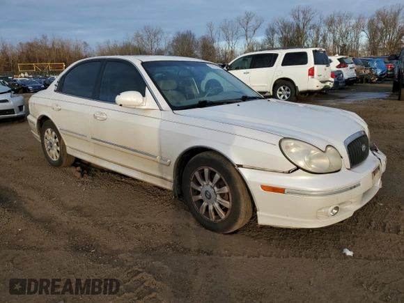 2004 Hyundai Sonata GLS with VIN KMHWF35H84A957433, listed as a Copart auction lot 82852774 with 187,857 mi miles and Salvage Title. Bid and sale history available at carsss.com. Image 4.