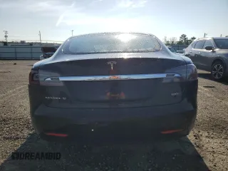 2018 Tesla Model S 75D with VIN 5YJSA1E21JF284845, listed as a Copart auction lot 62549885 with Not provided miles and Clean title. Bid and sale history available at DreamBid. Image 6.