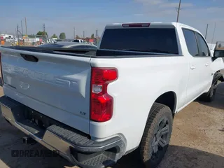 2021 Chevrolet Silverado 1500 LT with VIN 3GCUYDED3MG419698, listed as a IAAI auction lot 42339219 with 45,052 mi miles and . Bid and sale history available at DreamBid. Image 4.