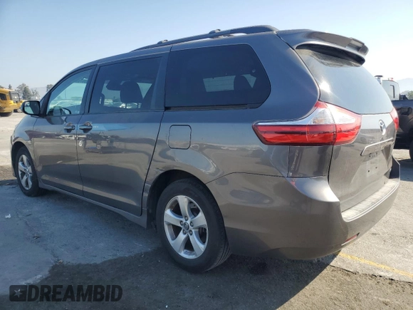 2018 Toyota Sienna LE Auto Access Seat with VIN 5TDKZ3DC2JS932431, listed as a Copart auction lot 58867695 with 98,265 mi miles and Salvage title. Bid and sale history available at DreamBid. Image 2.