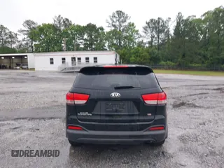 2016 Kia Sorento LX with VIN 5XYPG4A36GG037259, listed as a IAAI auction lot 42250259 with 178,148 mi miles and . Bid and sale history available at DreamBid. Image 16.