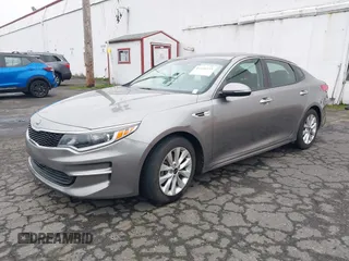 2018 Kia Optima LX with VIN 5XXGT4L3XJG253653, listed as a IAAI auction lot 41316235 with 84,261 mi miles. Bid and sale history available at carsss.com. Image 2.