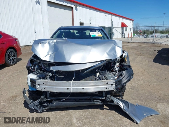 2018 Toyota Camry LE with VIN JTNB11HK5J3024114, listed as a IAAI auction lot 41922818 with 96,348 mi miles. Bid and sale history available at carsss.com. Image 13.