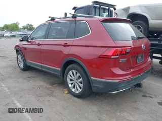 2018 Volkswagen Tiguan SEL with VIN 3VV3B7AXXJM086672, listed as a IAAI auction lot 42006533 with 90,511 mi miles and . Bid and sale history available at DreamBid. Image 3.