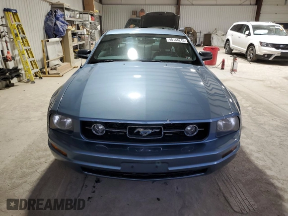 2008 Ford Mustang Deluxe with VIN 1ZVHT80NX85135471, listed as a Copart auction lot 48144245 with 148,737 mi miles and Clean Title. Bid and sale history available at carsss.com. Image 5.