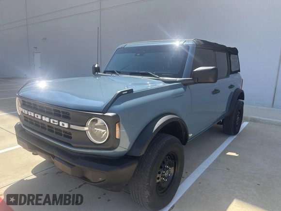 2023 Ford Bronco with VIN 1FMDE5BH2PLA98570, listed as a IAAI auction lot 41928560 with 10,262 mi miles. Bid and sale history available at carsss.com. Image 2.
