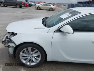 2014 Buick Regal with VIN 2G4GK5EX7E9159120, listed as a IAAI auction lot 42137110 with 188,332 mi miles. Bid and sale history available at carsss.com. Image 18.