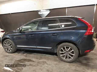 2017 Volvo XC60 Dynamic z VIN YV449MRRXH2212708, wystawiony jako IAAI lot #41164690 z przebiegiem 85 404 mil mil oraz . Historia ofert i sprzedaży dostępna na DreamBid. Obrazek 14.