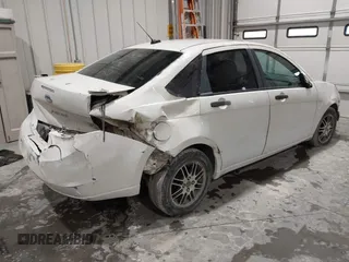 2010 Ford Focus SE with VIN 1FAHP3FN3AW190237, listed as a IAAI auction lot 41275571 with 338,458 mi miles. Bid and sale history available at carsss.com. Image 4.