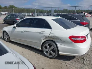 2011 Mercedes-Benz E-Class E 350 Luxury with VIN WDDHF5GB9BA270210, listed as a IAAI auction lot 41527438 with 147,692 mi miles. Bid and sale history available at carsss.com. Image 14.