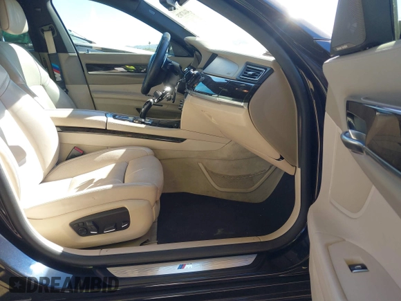 2014 BMW 7 Series ALPINA B7 with VIN WBAYE8C58ED135475, listed as a IAAI auction lot 41417075 with 102,364 mi miles. Bid and sale history available at carsss.com. Image 5.