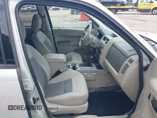 2008 Ford Escape XLT с VIN 1FMCU03118KD15147, выставлен на аукционе IAAI как лот 42223618 с пробегом 146 868 миль миль и . История ставок и продаж доступна на DreamBid. Изображение 5.