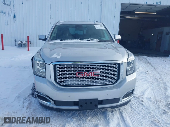 2016 GMC Yukon Denali with VIN 1GKS2CKJ7GR151020, listed as a IAAI auction lot 41539216 with 120,893 mi miles. Bid and sale history available at carsss.com. Image 12.