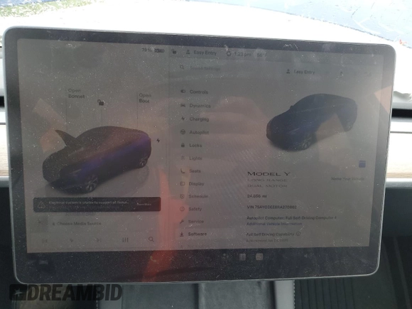 2024 Tesla Model Y Long Range с VIN 7SAYGDEE8RA270862, выставлен на аукционе Copart как лот 58099875 с пробегом 24 856 миль миль и На запчасти • Non repairable. История ставок и продаж доступна на DreamBid. Изображение 9.