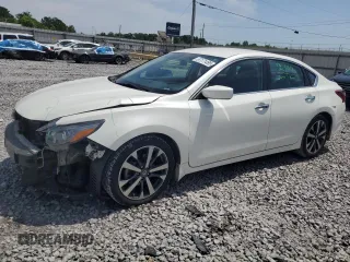 2017 Nissan Altima SR z VIN 1N4AL3AP7HC189061, wystawiony jako Copart lot #57171495 z przebiegiem 77 623 mil mil oraz Szkoda całkowita • Salvage title. Historia ofert i sprzedaży dostępna na DreamBid. Obrazek 1.