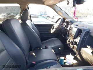 2018 Ram 2500 Tradesman with VIN 3C6UR5HJ0JG216906, listed as a IAAI auction lot 41409441 with 122,401 mi miles. Bid and sale history available at carsss.com. Image 5.