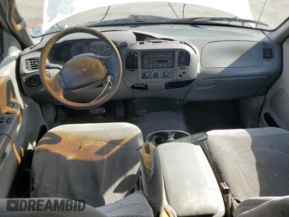 2000 Ford F-150 XL with VIN 1FTRX17W2YNB05575, listed as a Copart auction lot 86606934 with 0 mi miles and Salvage Title. Bid and sale history available at carsss.com. Image 8.