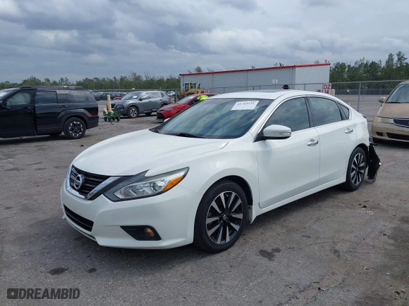 2018 Nissan Altima 2.5 SR with VIN 1N4AL3AP3JC233398, listed as a IAAI auction lot 41769531 with 94,548 mi miles. Bid and sale history available at carsss.com. Image 17.