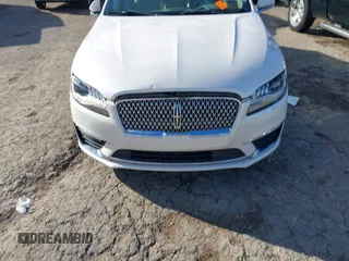 2018 Lincoln MKZ Reserve with VIN 3LN6L5E90JR620561, listed as a IAAI auction lot 40748397 with 62,825 mi miles. Bid and sale history available at carsss.com. Image 12.