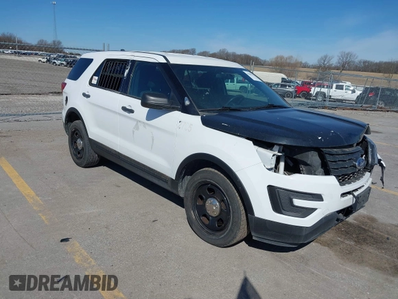 2019 Ford Police Interceptor Utility z VIN 1FM5K8ARXKGB28408, wystawiony jako IAAI lot #41883272 z przebiegiem 114 328 mil mil oraz . Historia ofert i sprzedaży dostępna na DreamBid. Obrazek 18.