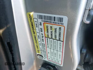 2009 Lincoln MKS with VIN 1LNHM94R19G616794, listed as a IAAI auction lot 41401710 with Not Provided miles and . Bid and sale history available at DreamBid. Image 8.