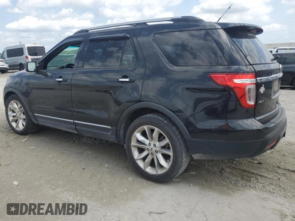 2015 Ford Explorer XLT with VIN 1FM5K7D80FGC22140, listed as a Copart auction lot 50936195 with 126,481 mi miles and Salvage Title. Bid and sale history available at DreamBid. Image 2.