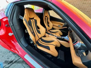 2021 Ferrari F8 с VIN ZFF93LMA2M0264413, выставлен на аукционе Copart как лот 54799515 с пробегом 1 205 миль миль и Списание • Salvage title. История ставок и продаж доступна на DreamBid. Изображение 8.