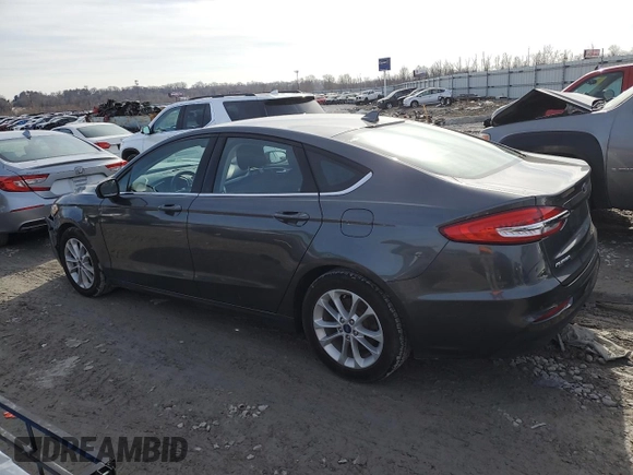 2020 Ford Fusion SE with VIN 3FA6P0H70LR241042, listed as a Copart auction lot 43900525 with 113,974 mi miles and Clean Title. Bid and sale history available at carsss.com. Image 2.