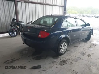 2010 Chevrolet Cobalt 1LT z VIN 1G1AD5F56A7166730, wystawiony jako IAAI lot #42320943 z przebiegiem 163 383 mil mil oraz . Historia ofert i sprzedaży dostępna na DreamBid. Obrazek 4.