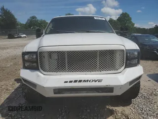 2000 Ford F-250 XL with VIN 1FTNX20F5YEB36415, listed as a Copart auction lot 55061505 with 225,855 mi miles and Salvage title. Bid and sale history available at DreamBid. Image 5.