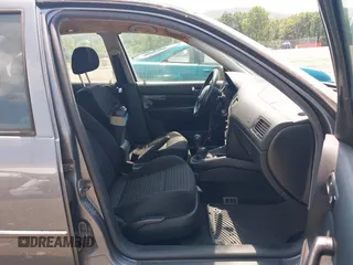 2004 Volkswagen Jetta GL with VIN 3VWRR69M04M128597, listed as a IAAI auction lot 42657556 with 283,728 mi miles and . Bid and sale history available at DreamBid. Image 5.