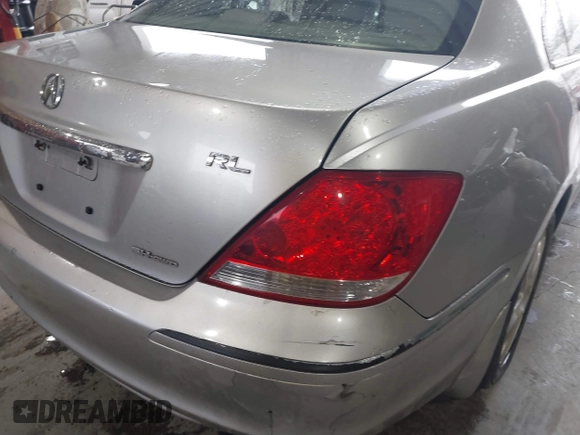 2008 Acura RL with VIN JH4KB16528C004491, listed as a IAAI auction lot 41571102 with 144,373 mi miles and . Bid and sale history available at DreamBid. Image 13.