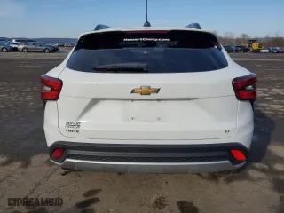 2025 Chevrolet Trax LT with VIN KL77LHEP9SC136880, listed as a Copart auction lot 50460465 with 2,895 mi miles and Salvage Title. Bid and sale history available at carsss.com. Image 6.