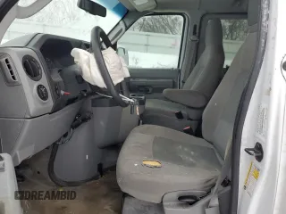 2014 Ford Econoline Passenger XL z VIN 1FBNE3BL3EDA82620, wystawiony jako Copart lot #88698075 z przebiegiem 243 202 mil mil oraz Tytuł czysty. Historia ofert i sprzedaży dostępna na DreamBid. Obrazek 7.