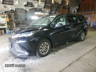2021 Toyota Sienna XLE z VIN 5TDYSKFC9MS006215, wystawiony jako Copart lot #55153555 z przebiegiem 106 842 mil mil oraz Szkoda całkowita • Salvage title. Historia ofert i sprzedaży dostępna na DreamBid. Obrazek 1.