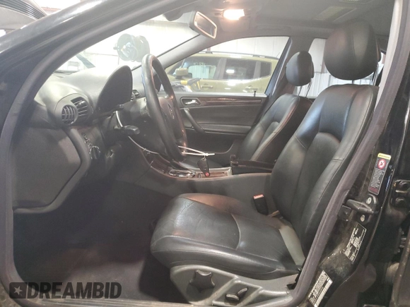 2004 Mercedes-Benz C 240 с VIN WDBRF61J94A603690, выставлен на аукционе Copart как лот 47736335 с пробегом 177 050 миль миль и Списание • Salvage title. История ставок и продаж доступна на DreamBid. Изображение 7.