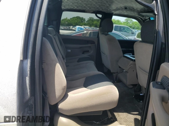 2003 Chevrolet Avalanche z VIN 3GNEK13T13G198218, wystawiony jako Copart lot #57139535 z przebiegiem 186 333 mil mil oraz Szkoda całkowita • Salvage title. Historia ofert i sprzedaży dostępna na DreamBid. Obrazek 10.