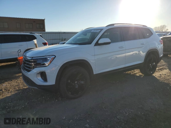 2024 Volkswagen Atlas SE with VIN 1V2JR2CA4RC579336, listed as a Copart auction lot 78818834 with 18 mi miles and Salvage title. Bid and sale history available at DreamBid. Image 1.