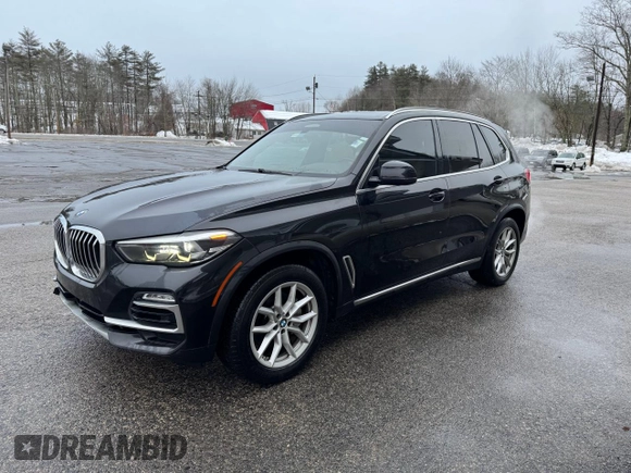 2021 BMW X5 sDrive40i with VIN 5UXCR4C04M9G59370, listed as a Copart auction lot 46171165 with 132,083 mi miles and Clean Title. Bid and sale history available at carsss.com. Image 2.