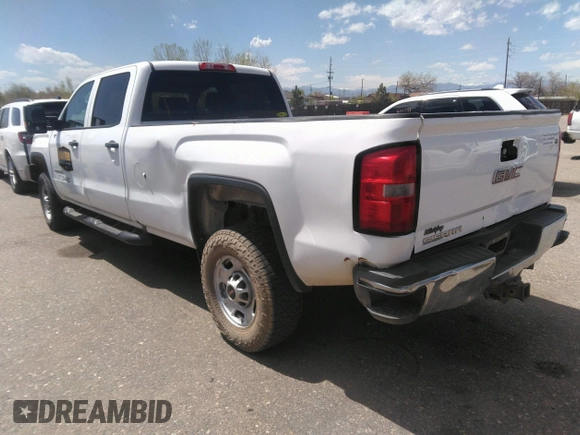 2018 GMC Sierra 2500HD z VIN 1GT12REY5JF181645, wystawiony jako IAAI lot #42073691 z przebiegiem 186 676 mil mil oraz . Historia ofert i sprzedaży dostępna na DreamBid. Obrazek 3.