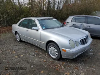 2000 Mercedes-Benz E-Class AWD with VIN WDBJF82J7YX030072, listed as a Copart auction lot 75737594 with 0 mi miles and Clean Title. Bid and sale history available at carsss.com. Image 4.
