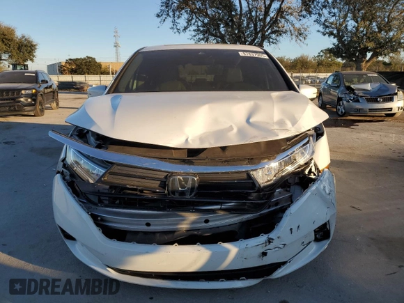 2021 Honda Odyssey Touring with VIN 5FNRL6H80MB004469, listed as a Copart auction lot 87837905 with 54,472 mi miles and Non Repairable. Bid and sale history available at carsss.com. Image 5.