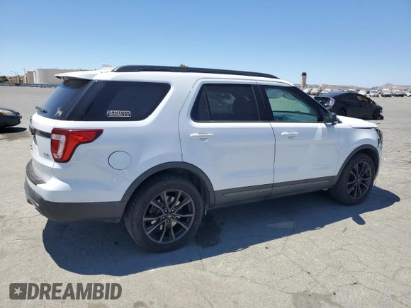 2017 Ford Explorer XLT с VIN 1FM5K8D85HGB64339, выставлен на аукционе Copart как лот 64113565 с пробегом 128 918 миль миль и Списание • Salvage title. История ставок и продаж доступна на DreamBid. Изображение 3.