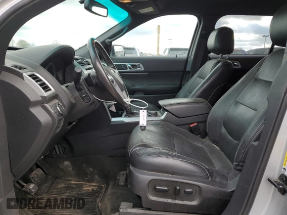 2014 Ford Explorer Sport с VIN 1FM5K8GT2EGB50748, выставлен на аукционе Copart как лот 53493185 с пробегом 89 924 миль миль и Списание • Salvage title. История ставок и продаж доступна на DreamBid. Изображение 7.